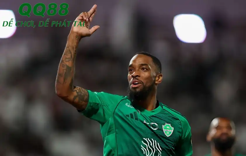 Ivan Toney cáo buộc trọng tài có phát ngôn thiếu tôn trọng với Al Ahli